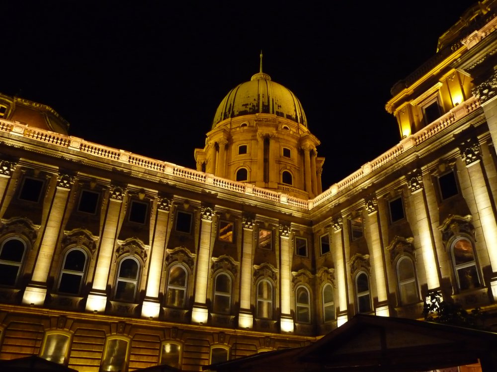 Ansicht Burg Buda bei Nacht