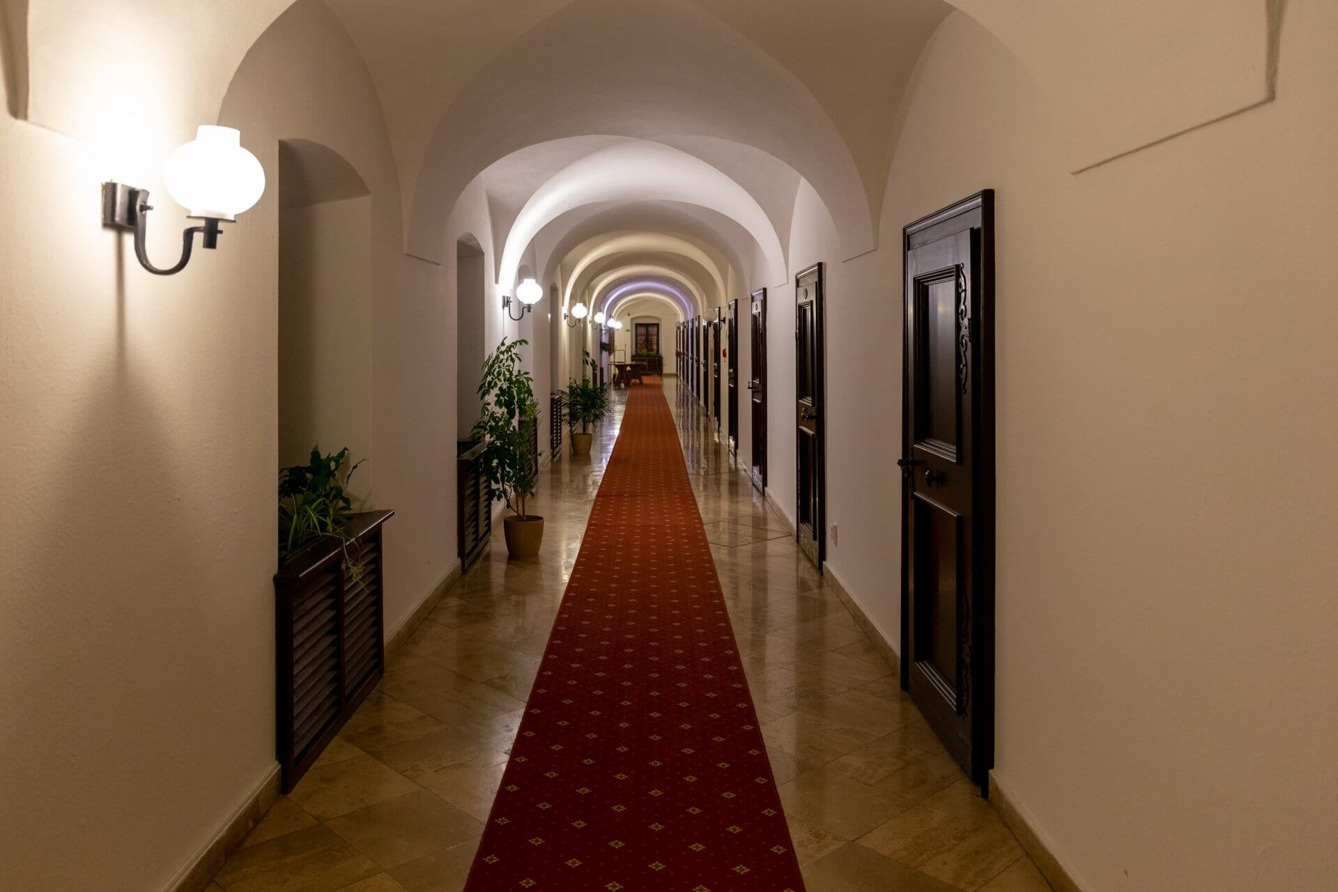Gewölbegang im Klastrum Hotel in Győr