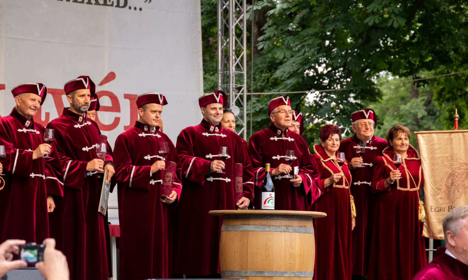 Zeremonie auf dem Weinfest Eger