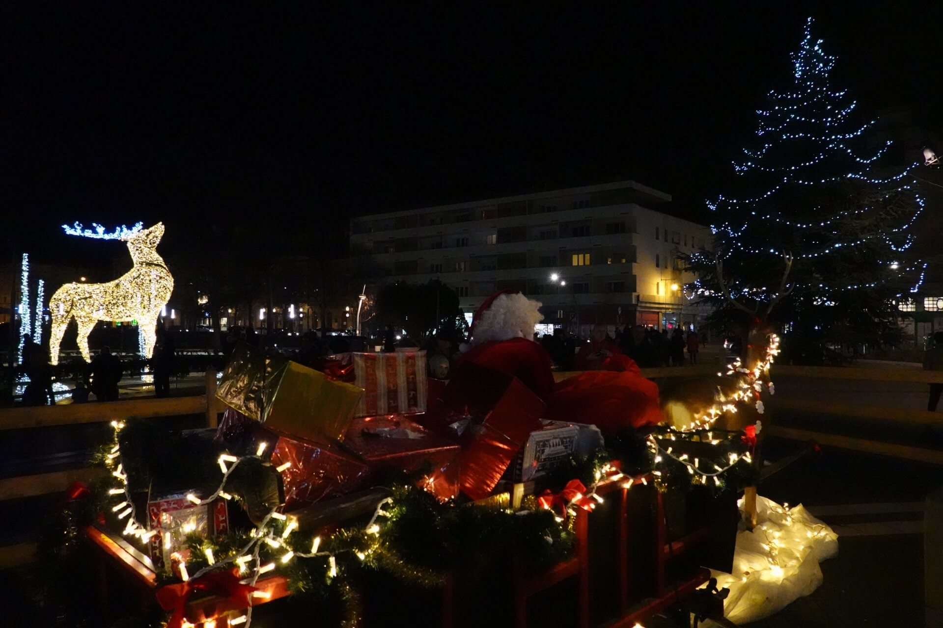 Schlitten auf dem Weihnachtsmarkt in Szeged